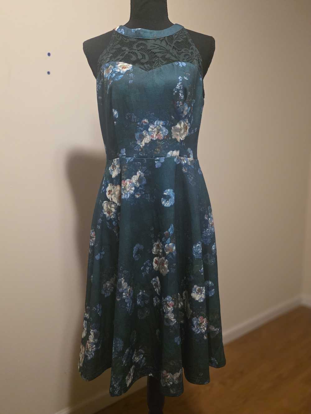 Bbonlinedress green retro-style floral midi swing dress (Size M)